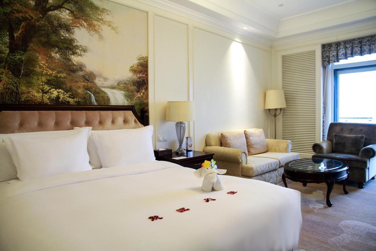 Crowne Plaza Ocean Spring Resort By Ihg Jimo Ngoại thất bức ảnh