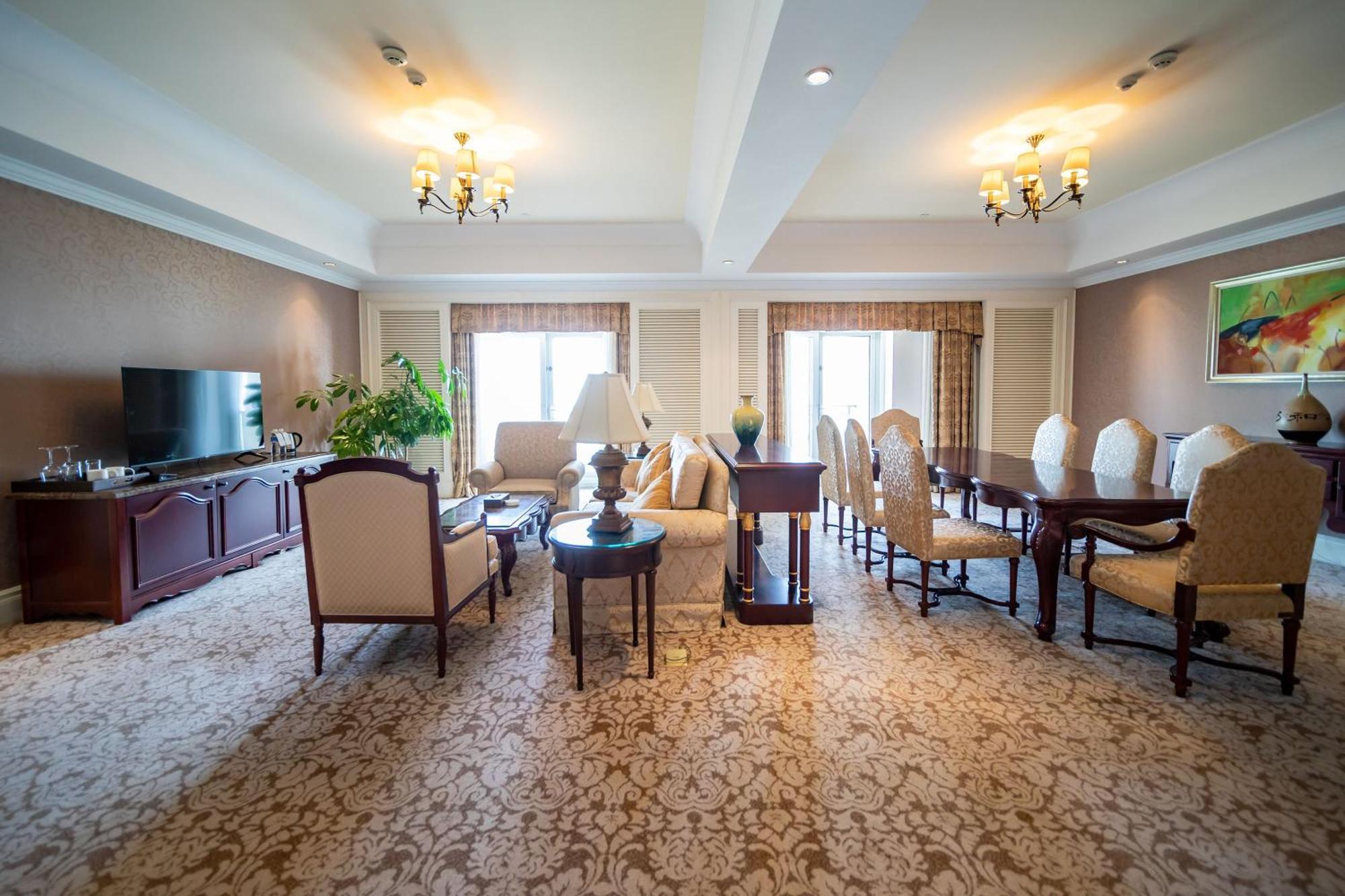 Crowne Plaza Ocean Spring Resort By Ihg Jimo Ngoại thất bức ảnh